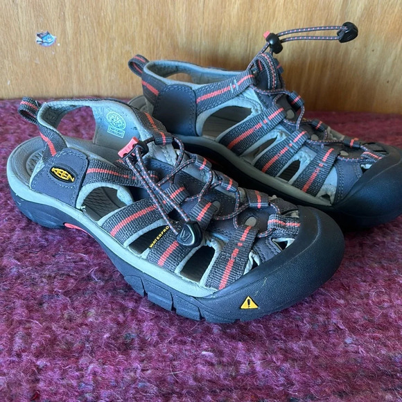 Keen Shoes - Keen shoes great condition